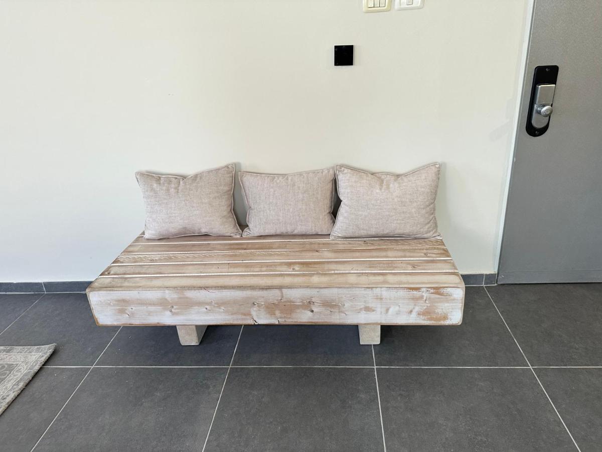 Midrahov Luxury Apartment Zikhron Ya'akov Buitenkant foto