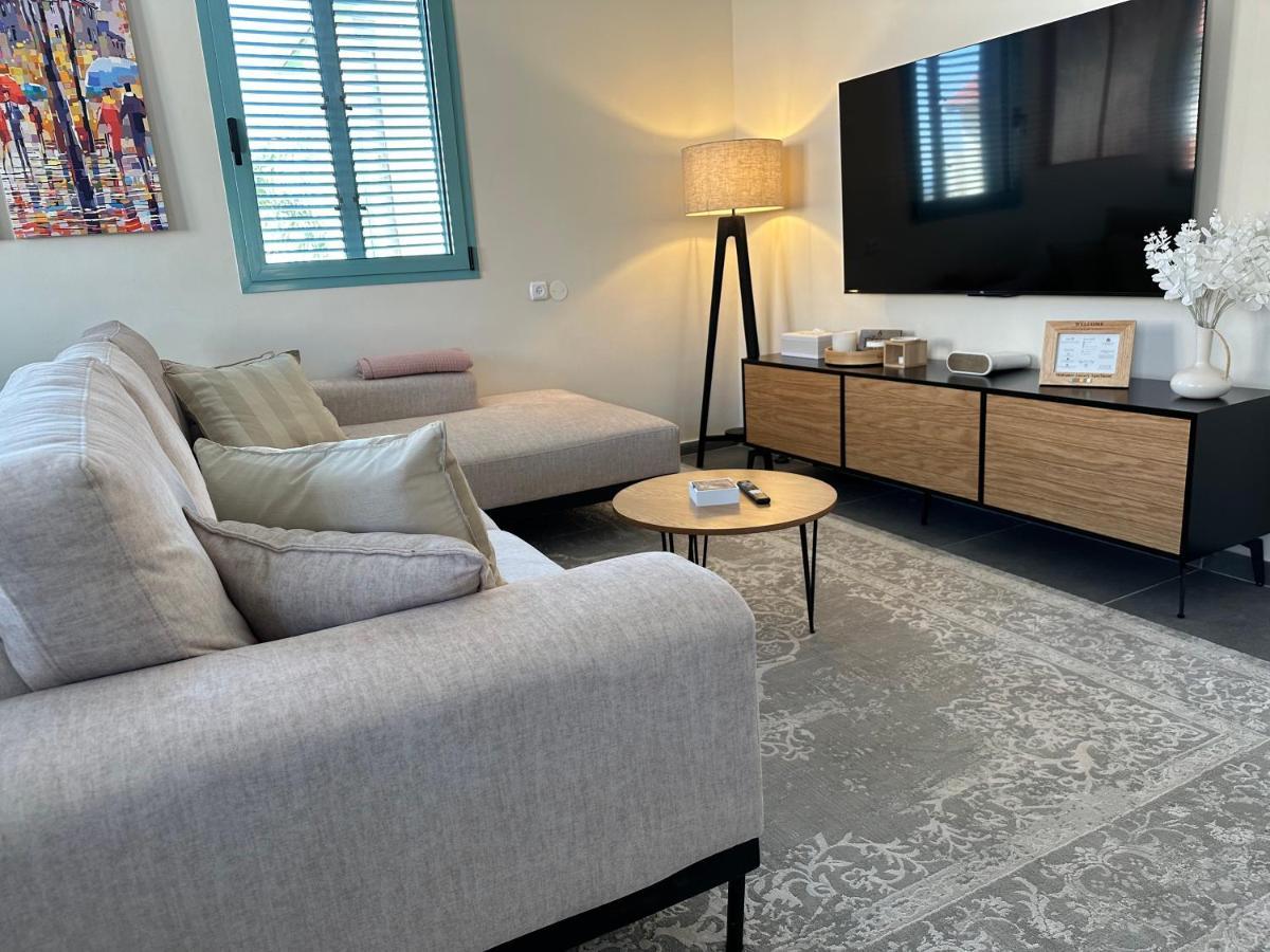 Midrahov Luxury Apartment Zikhron Ya'akov Buitenkant foto
