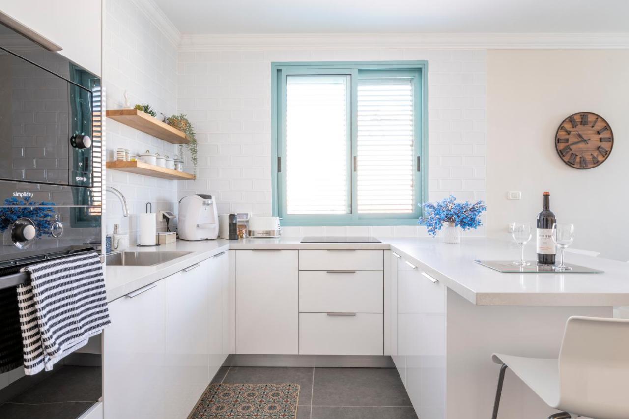Midrahov Luxury Apartment Zikhron Ya'akov Buitenkant foto