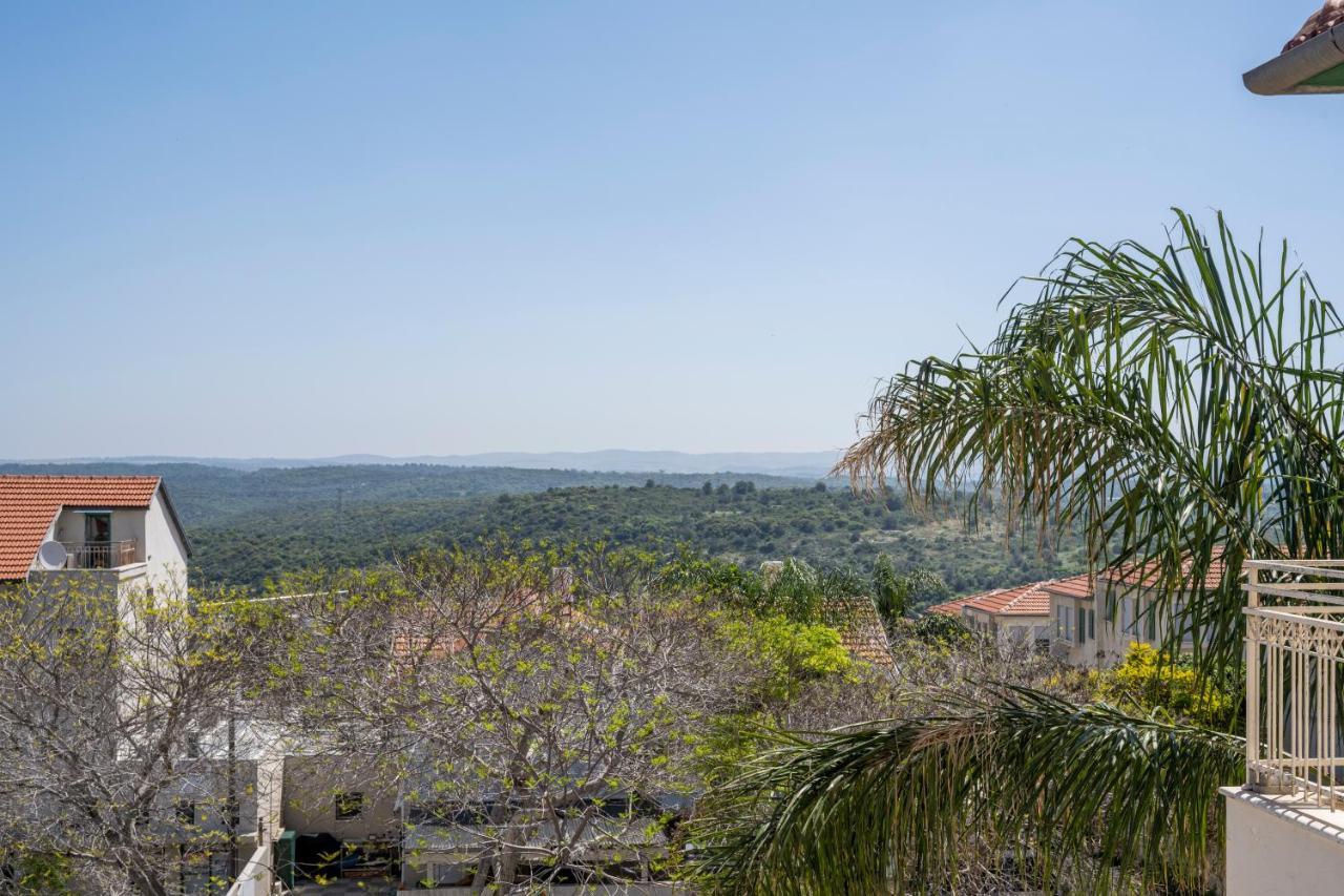 Midrahov Luxury Apartment Zikhron Ya'akov Buitenkant foto